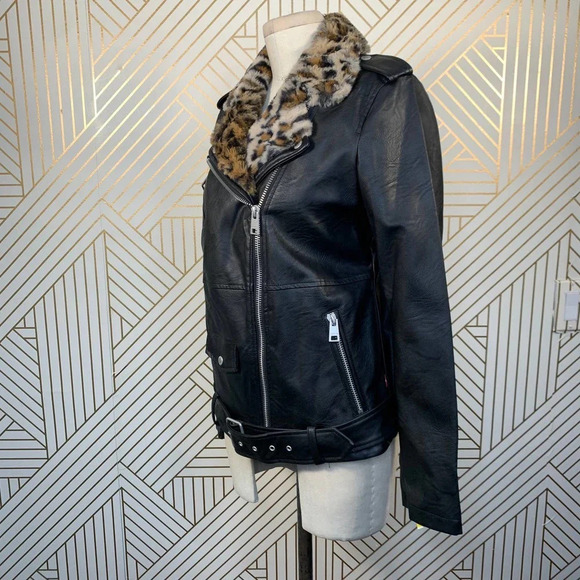 Levi's Faux Leather Faux Fur Collared Moto Jacket - Picture 5 of 12